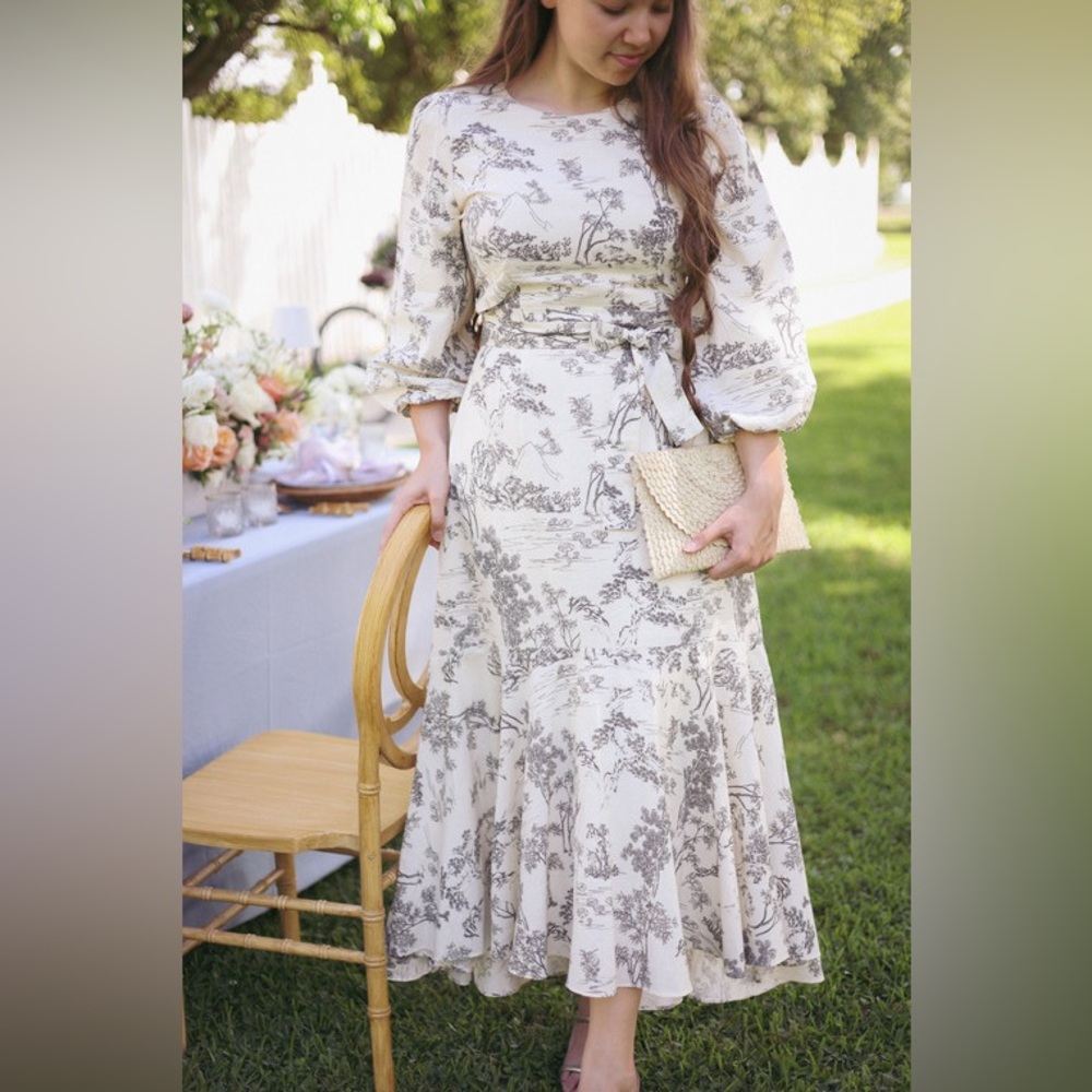 Dainty Jewells Castle Courtyards dress